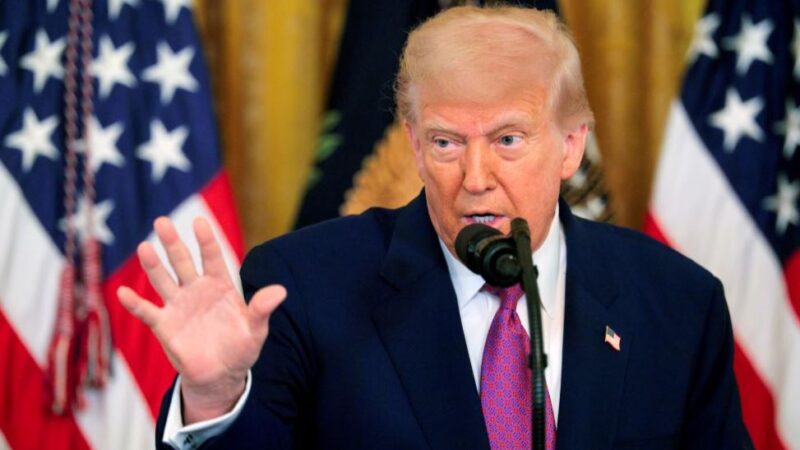 Trump leans on pressure over force as Iran tensions persist