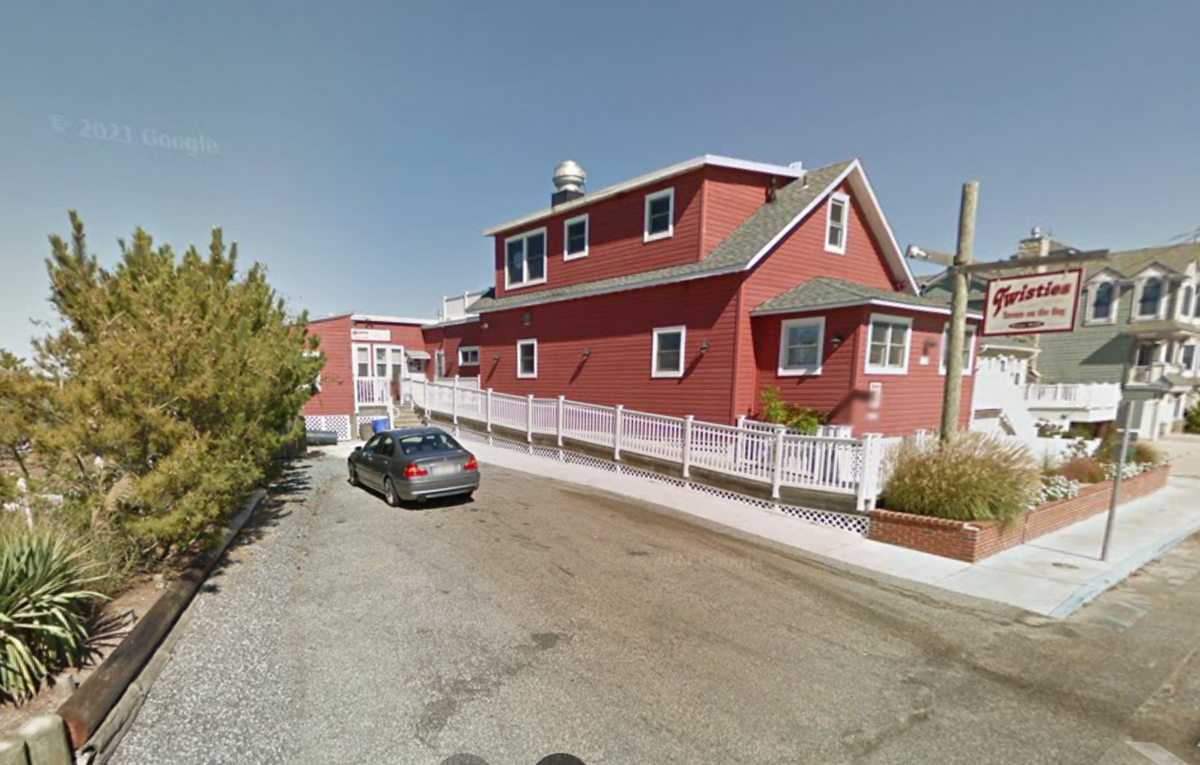 Twisties Tavern Strathmere reopening summer 2026