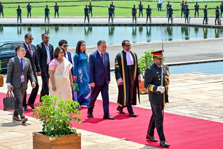 Vietnam seeks deeper defence, trade ties with Sri Lanka