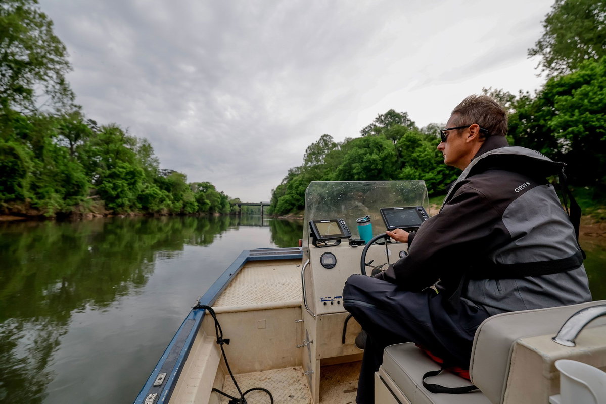 What You Need To Keep Yourself Safe on the Water this Summer - LocalNews8.com
