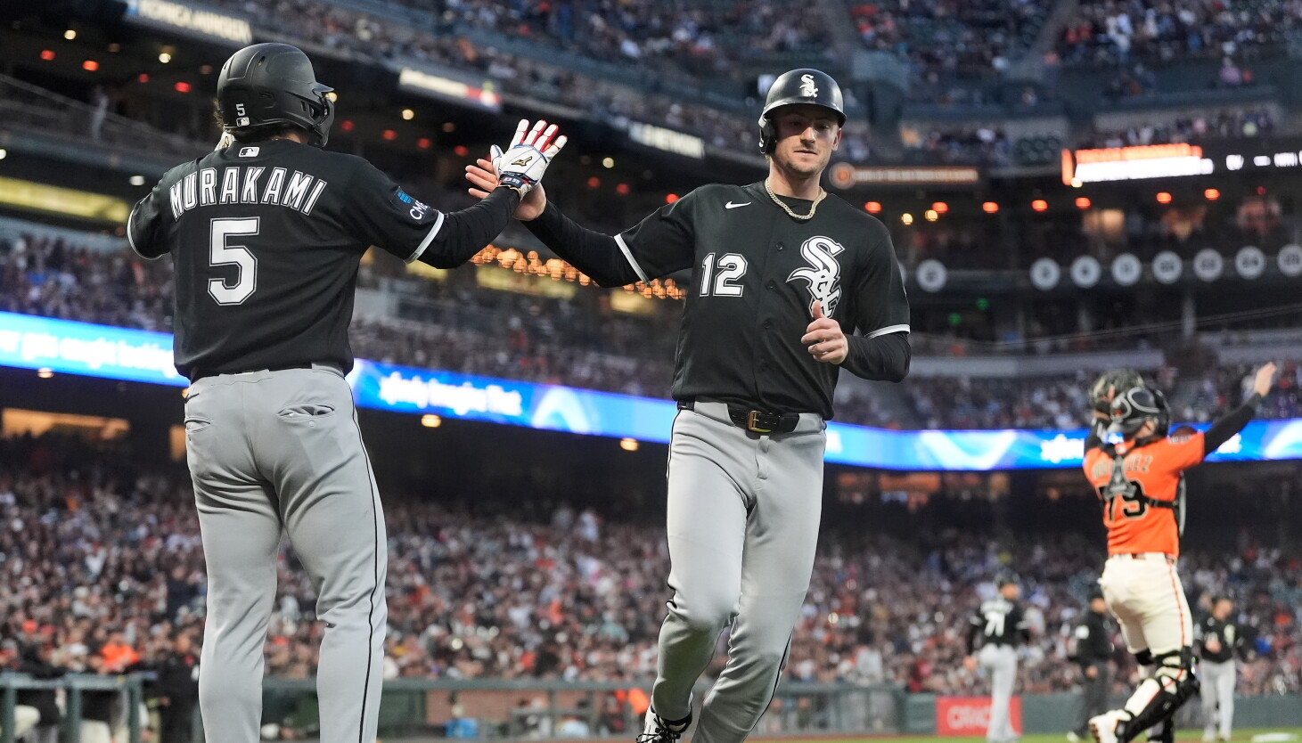 White Sox' nine-run inning outweighs rare shaky start from Davis Martin for win over Giants