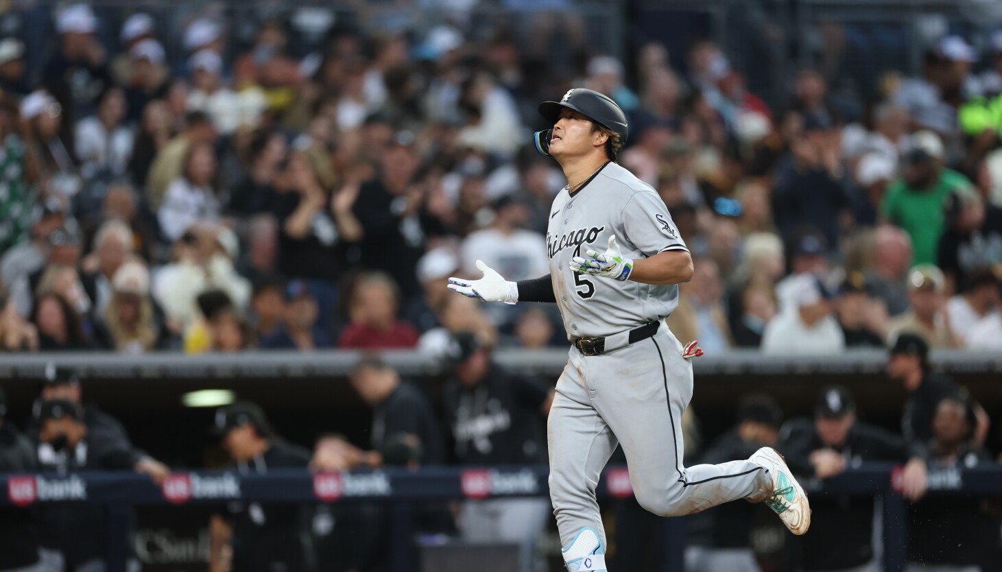 White Sox slugger Munetaka Murakami hosts teammates for lavish sushi dinner in San Diego