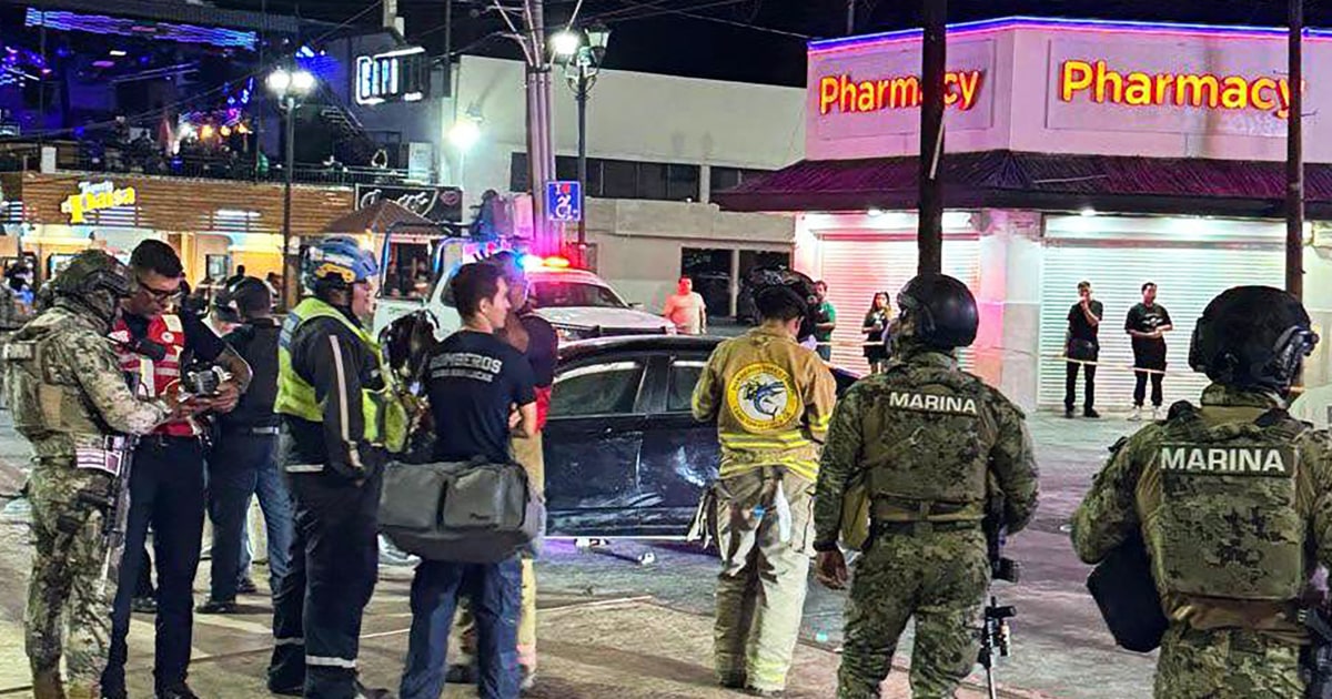 17 injured as vehicle drives through Mexico World Cup celebration
