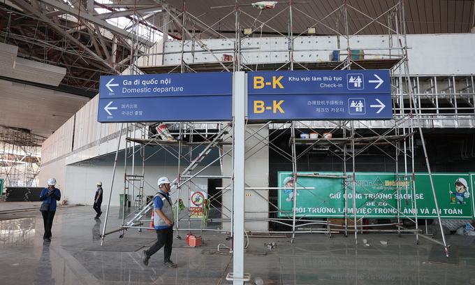 7,300 workers pushing for on-time completion of Long Thanh mega airport project