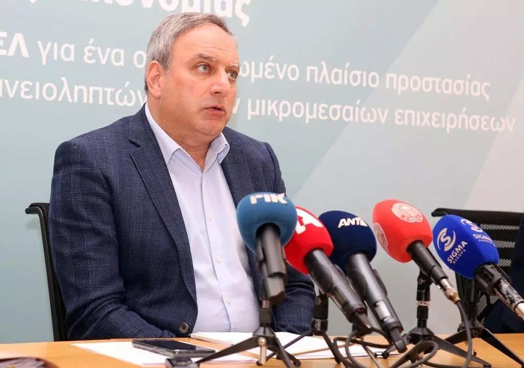 AKEL backs party leader Stefanou for house presidency