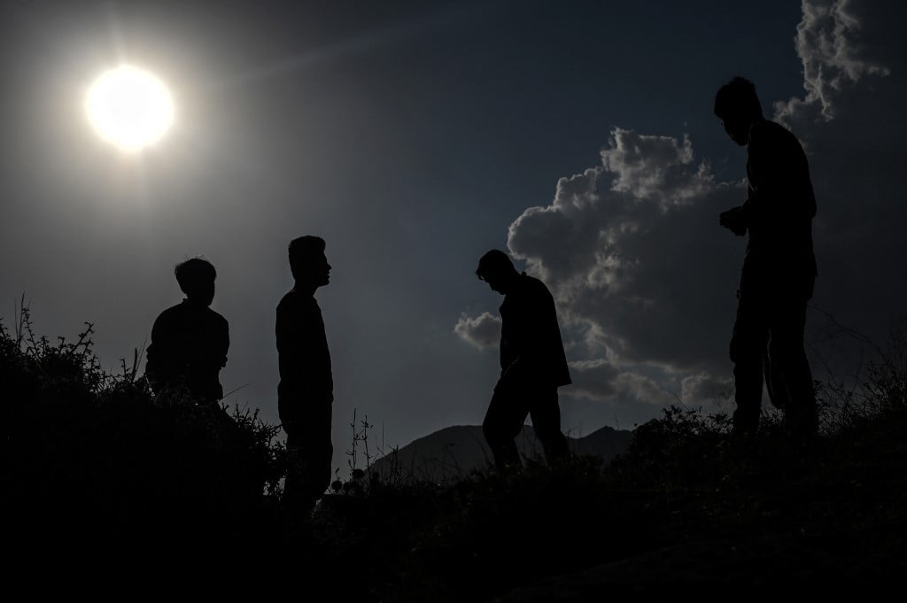 Afghan migrants say Turkish border forces beat, robbed, abandoned them in snowstorm