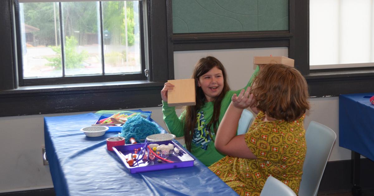 Aiken County Public Library holds Crafternoon event
