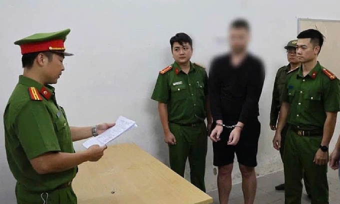 Australian in viral Vietnam cafe rampage faces criminal investigation