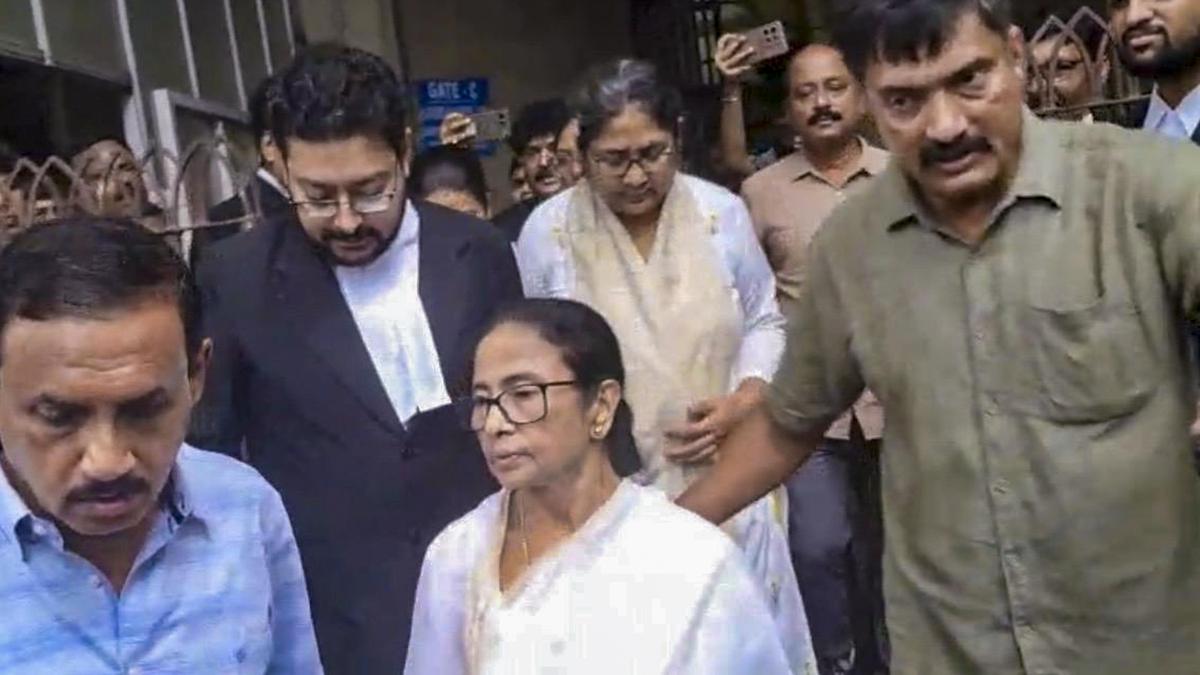 Bhabanipur poll case: HC judge discloses brother's BJP role; orders CCTV, EVMs preserved