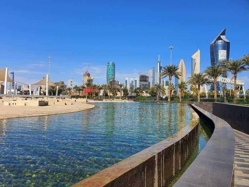 Bloomberg survey sees Kuwait economy contracting 7.9 percent in 2026