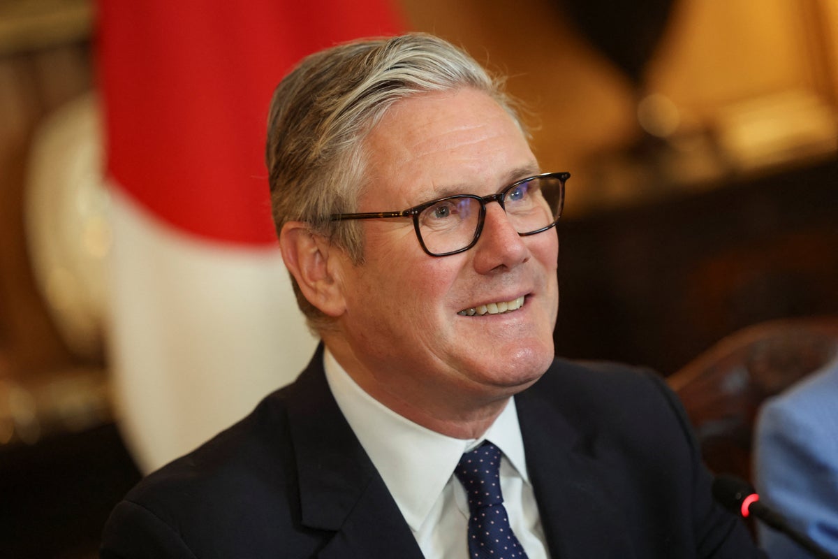 British leader expected to impose teen social media ban that goes further than Australia's
