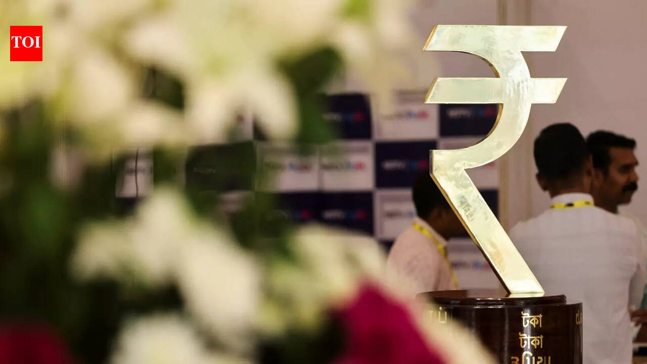 Can RBI shield the rupee from further fall? Analysts expect up to $75 billion in fresh inflows