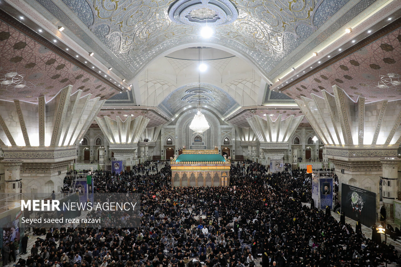 Ceremony underway to mark passing anniv. of Imam Khomeini