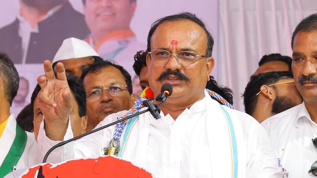 Congress holds ‘Asud Morcha’ in Nanded; calls out PM Modi, CM Fadnavis for failing to address farmers’ issues