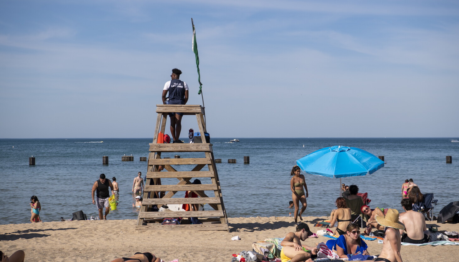 Cooling centers open as hot, humid weather hits Chicago this week