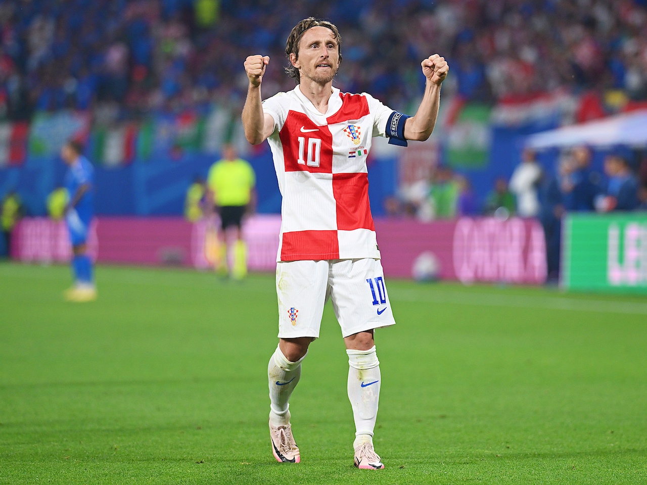 Croatia Tops Slovenia 2-1 in World Cup Send-Off