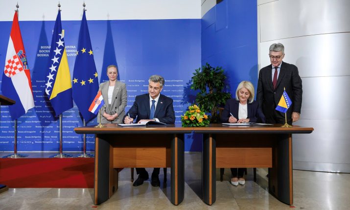 Croatia and Bosnia and Herzegovina sign new border crossings agreement, expanding trade and transport links