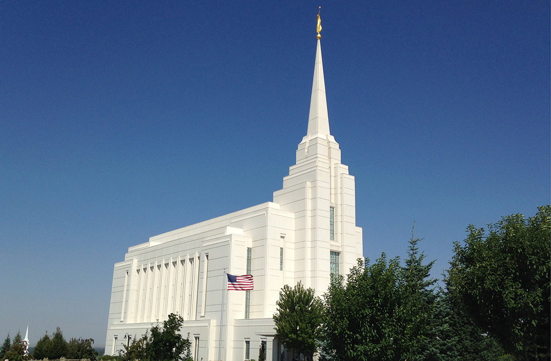 DUI suspect arrested after crashing through Rexburg Temple gates - LocalNews8.com