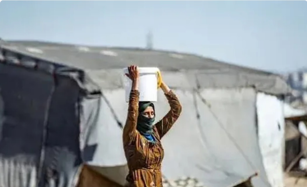 Speaking to the Sham News Network, media activist Mohammad al-Subeih identified three primary obstacles preventing displaced families from returning to their towns or transitioning into permanent housing: security concerns, widespread destruction and collapsed public services, and severe economic stagnation.