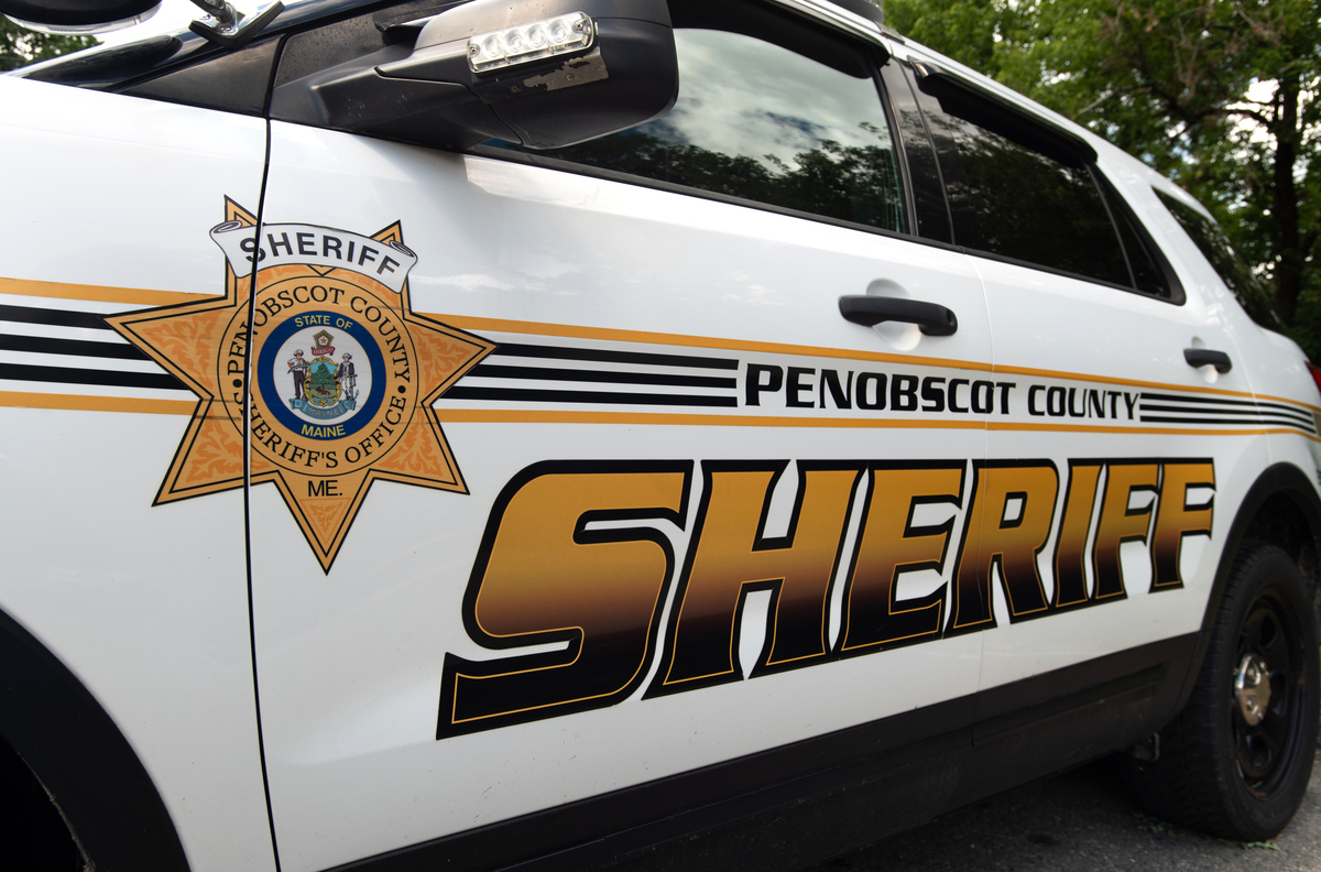 Driver rams cruiser, flees on rims before stolen truck chase ends in Corinth