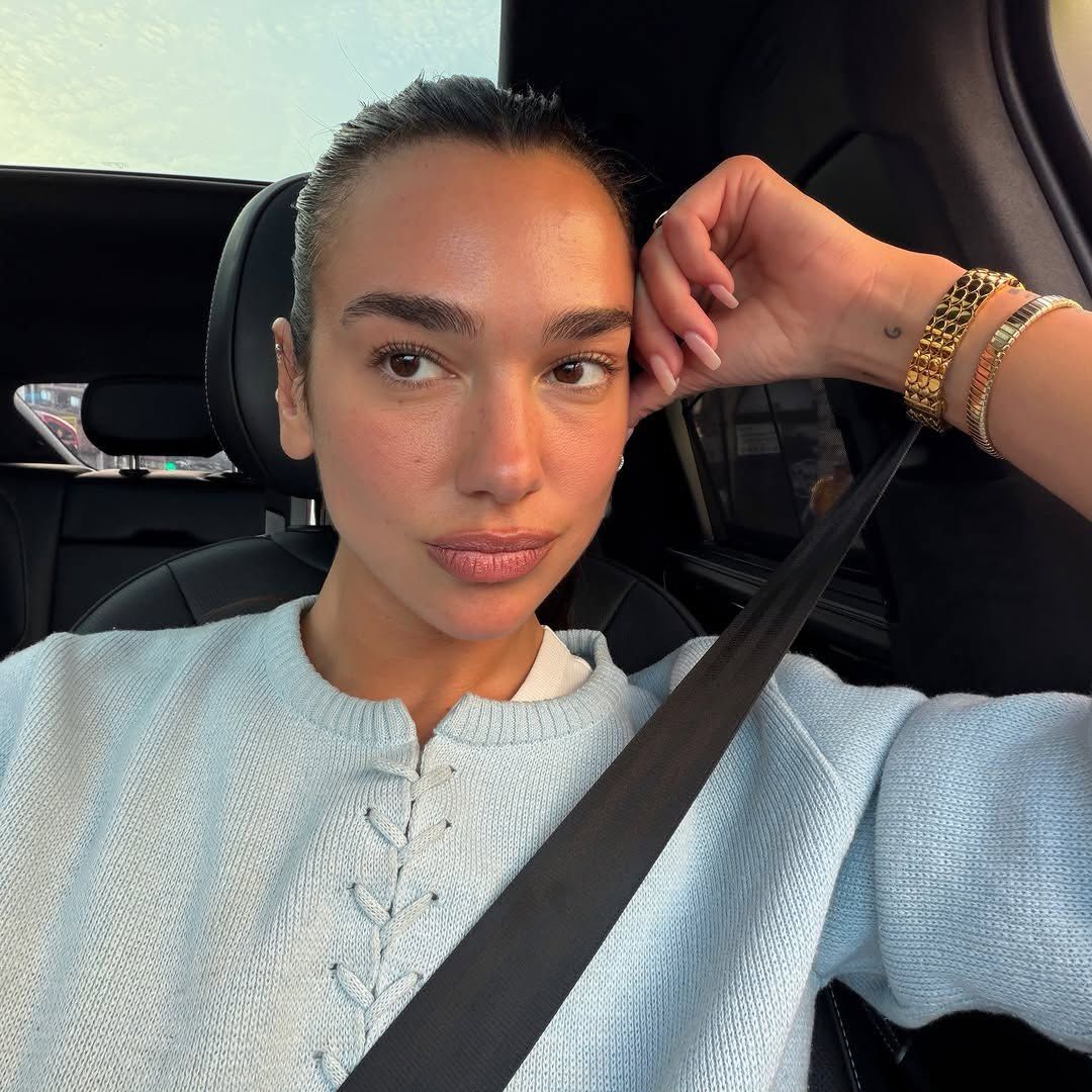 Dua Lipa with new project in Portugal emblematic library