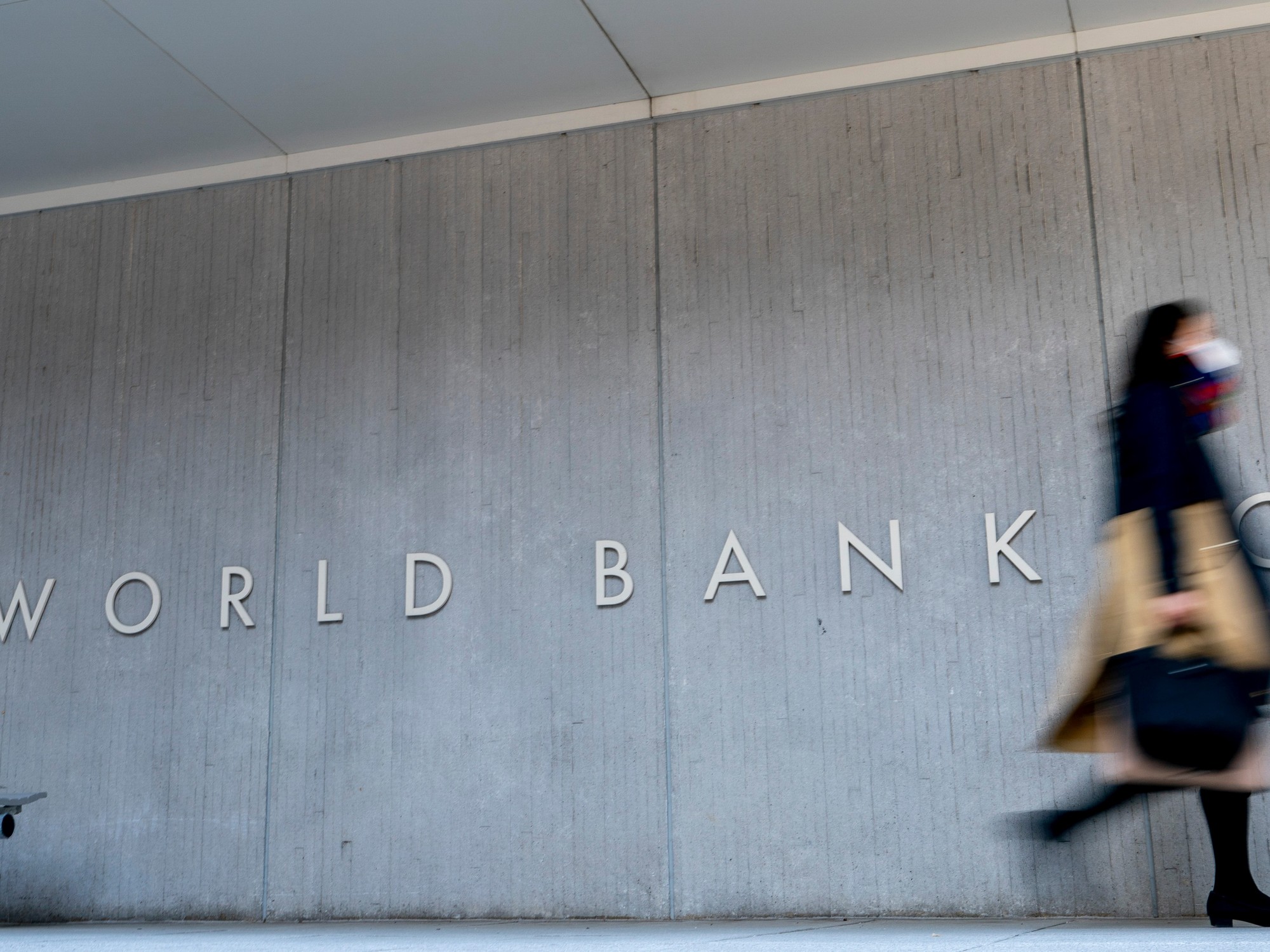 El Banco Mundial ajustó su proyección sobre la economía argentina y estima que crecerá 3,6% este año