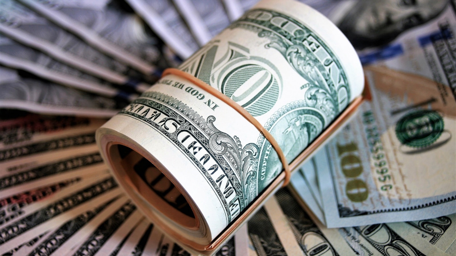 Finance and Legal Professionals Fuel Money-Laundering in Western Balkans: Report