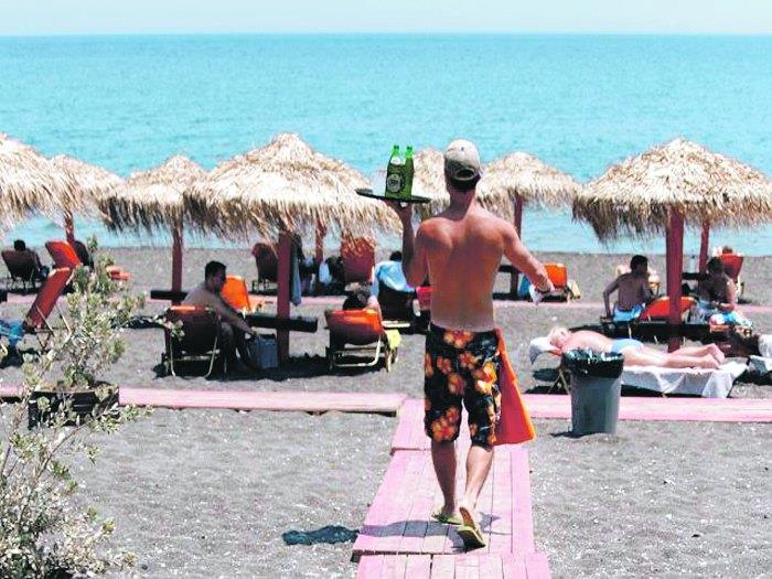 Food & Tourism Workers in Greece to launch 24h nationwide strike