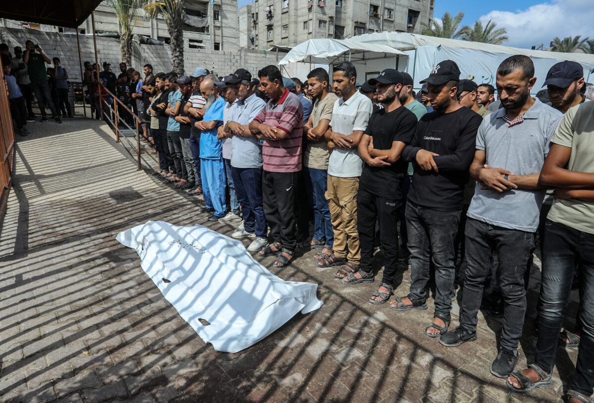 Fresh Israeli attacks kill 2 Palestinians in Gaza despite ceasefire
