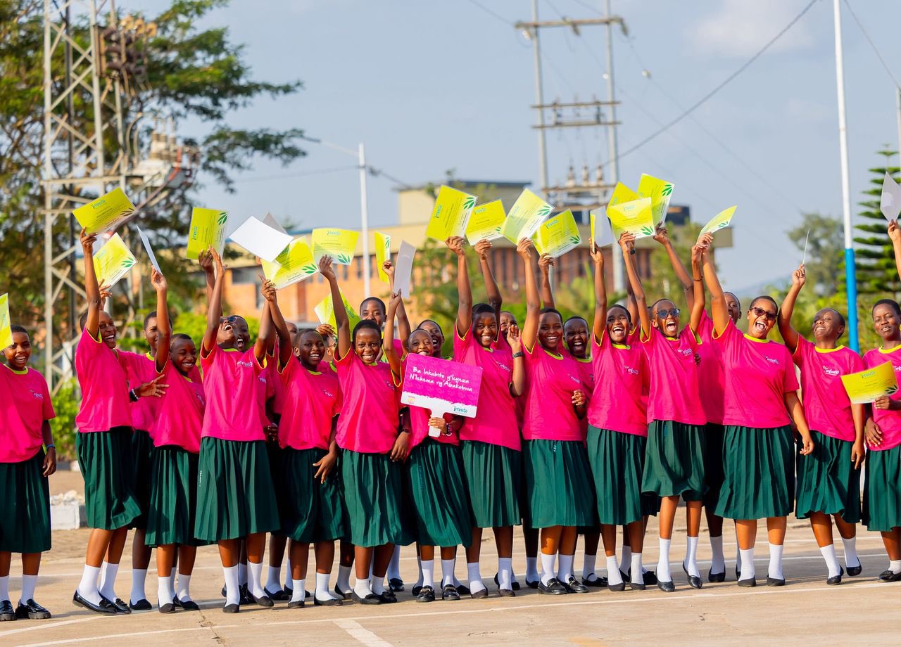 Imbuto Foundation Awards 59 Top-Performing Girls From National Exams