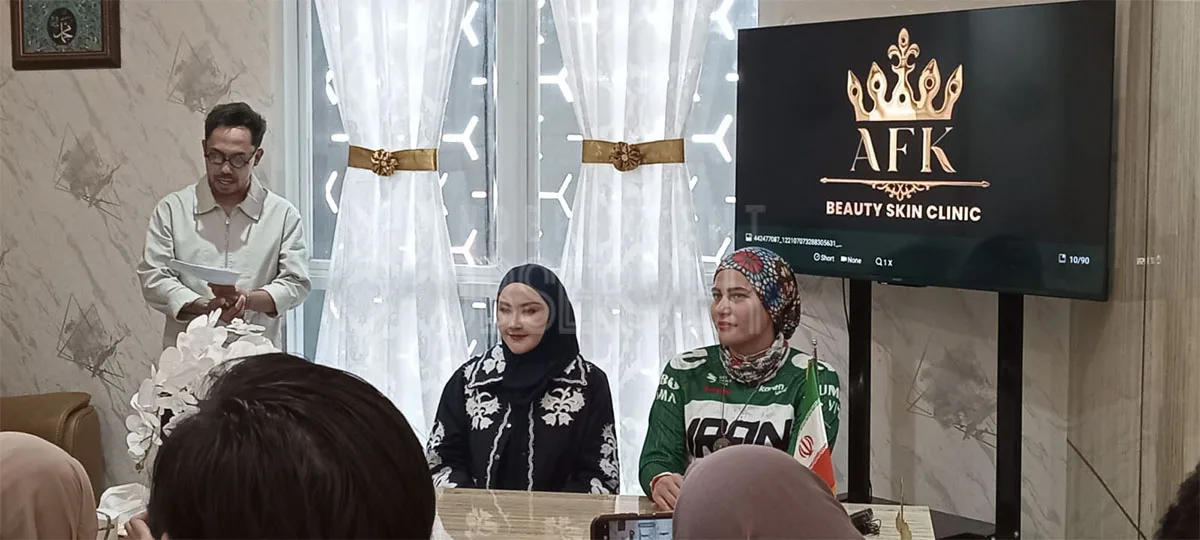 Iranian Cyclist Arezoo Eskandari voices for peace - OBSERVER