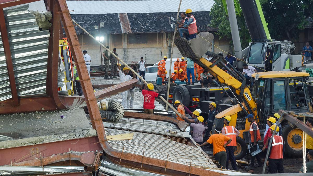 Kolkata under-construction warehouse collapse: Amid death and despair, kin of workers search for the living