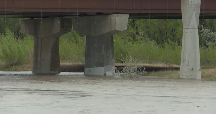 Lethbridge officials urge water conservation amid high river flows - Lethbridge