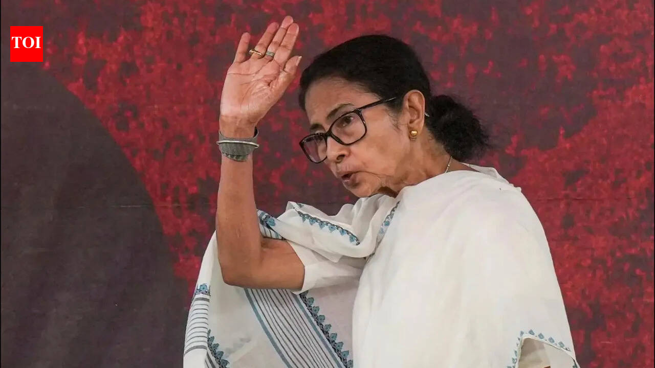 Mamata Banerjee: 'Arrest me if you want': Mamata Banerjee accuses BJP of trying to break TMC with police help amid protests | Kolkata News
