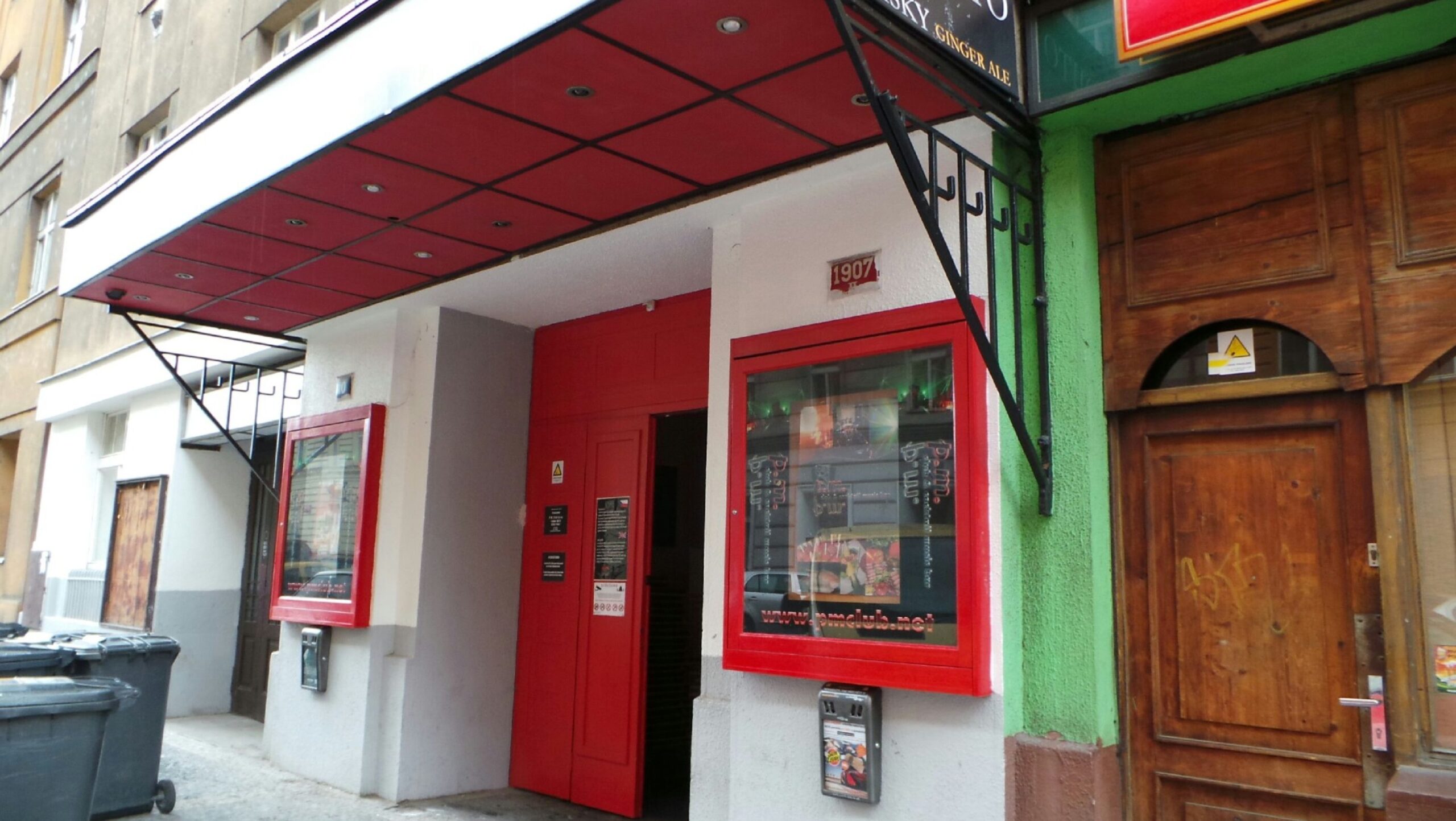 Man Killed in Prague Nightclub Stabbing