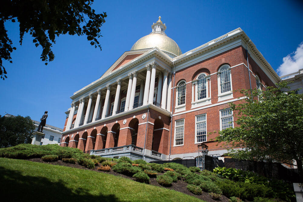 Mass. House unanimously passes data privacy bill