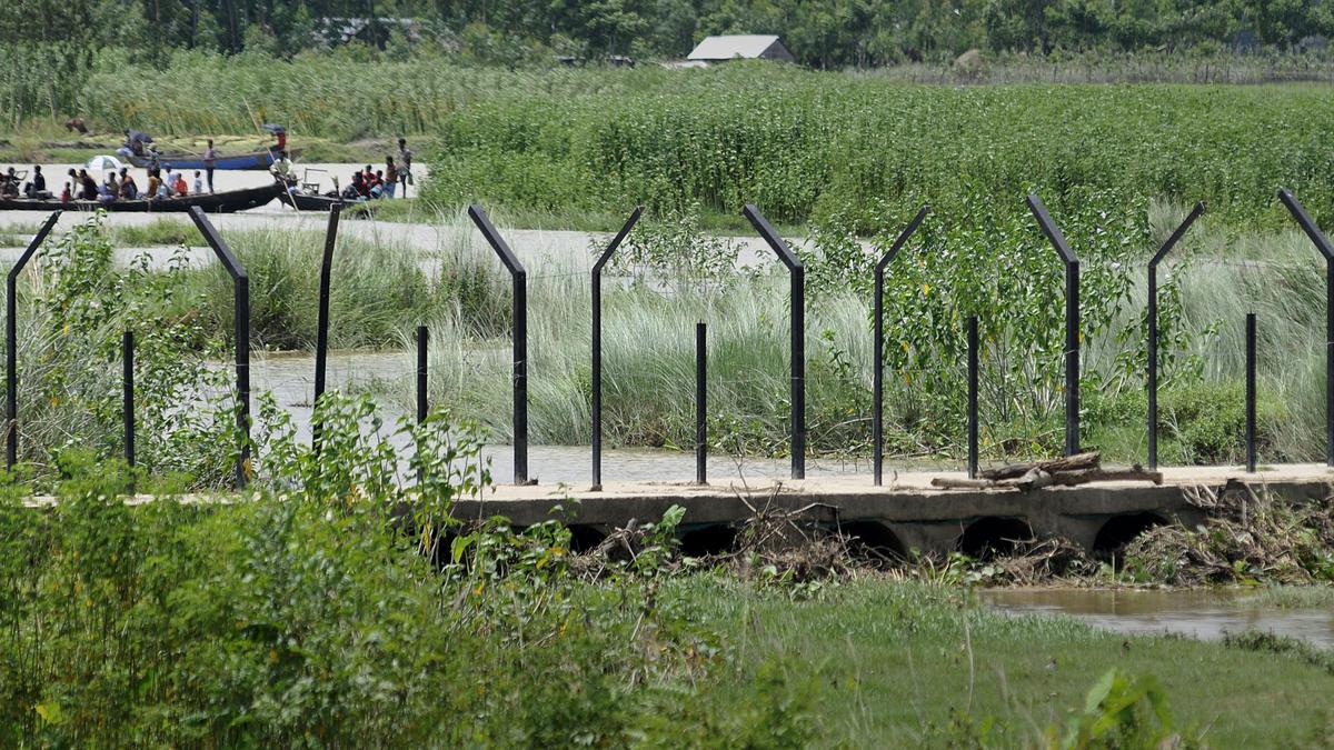 Meghalaya village protests India-Bangladesh border fence alignment, fears isolation