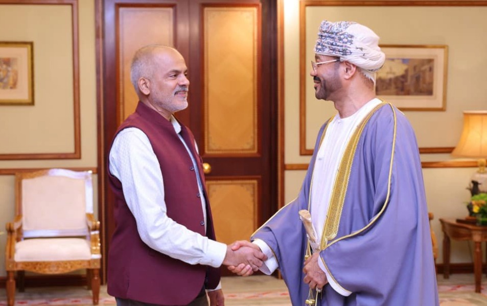 Oman Foreign Minister bids farewell to Indian Ambassador GV Srinivas