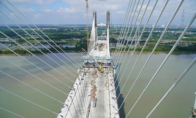 One of Vietnam's highest bridges, left unfinished for years, to be done in September