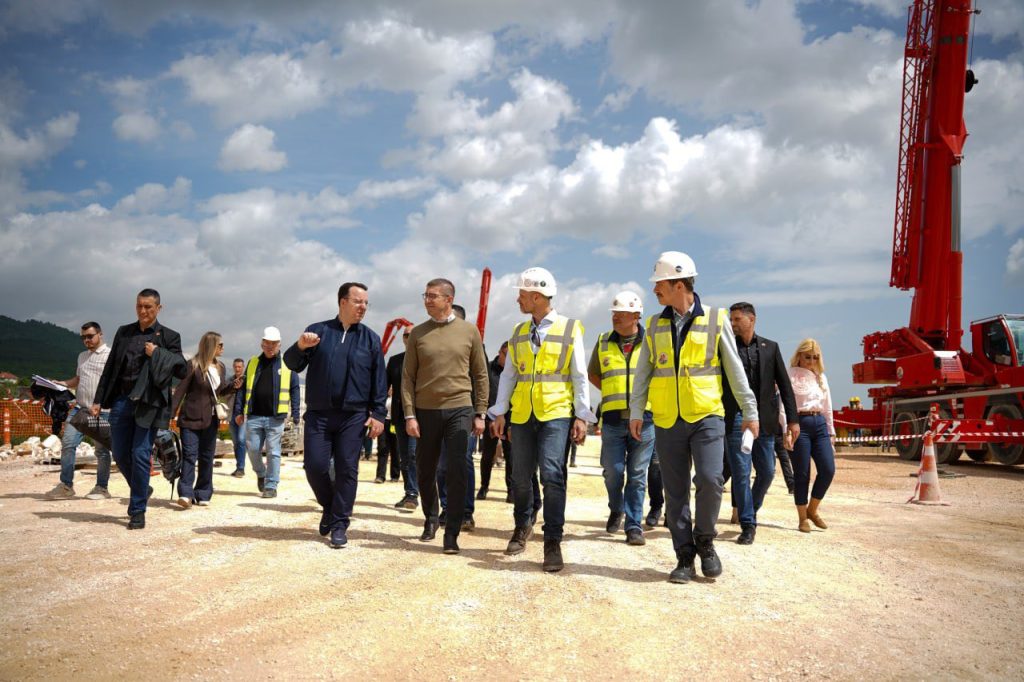 Ongoing infrastructure projects are estimated at 10 billion EUR