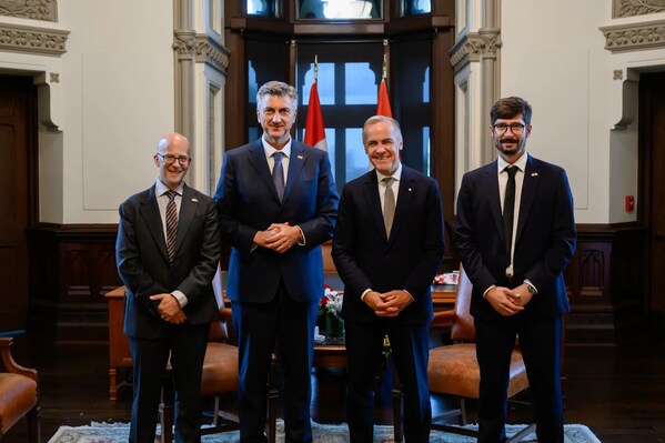 From L to R:Kevin Toderel, CEO of Remote Robotics Systems, Andrej Plenković, Prime Minister of Croatia, Mark Carney, Prime Minister of Canada, Ivan Jelusic, CoS and Co-Founder of Orqa.