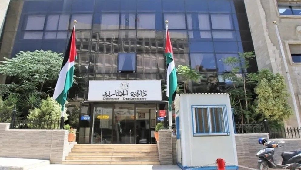 Over 350,000 Travelers Pass Through Al-Omari Customs in One Mo...