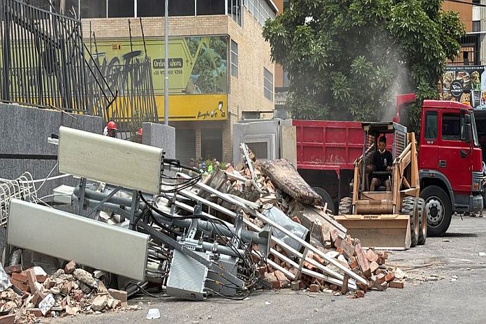 People still terrified to re-enter what were their homes after Venezuela’s earthquake