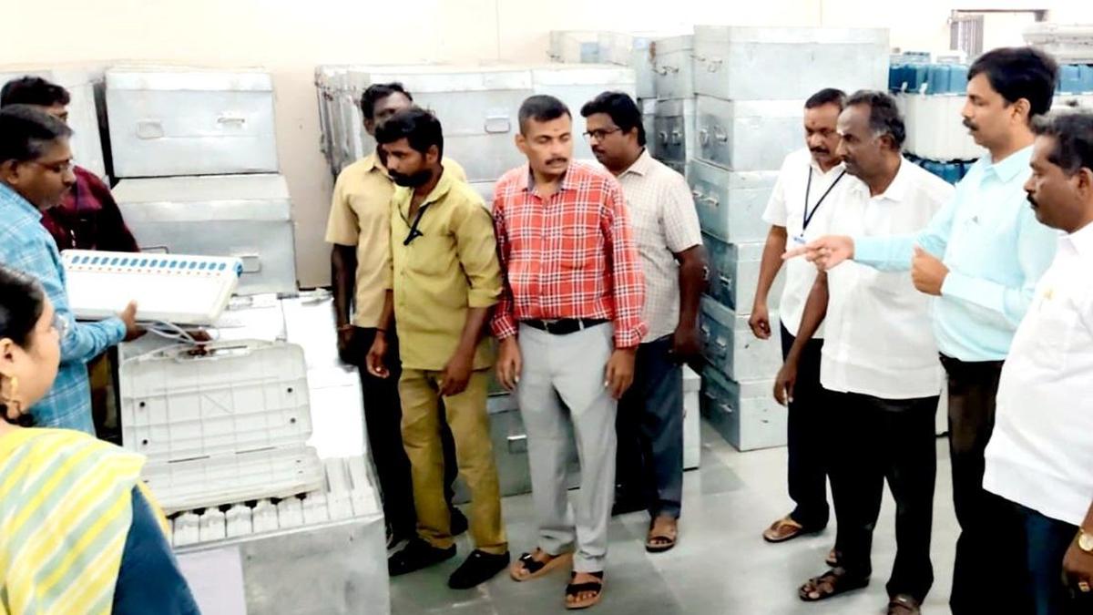 Perundurai bypoll: First-level checks of EVMs begin