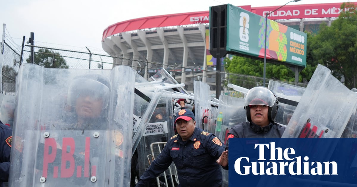 Petrol bombs and bricks hurled at Mexican police during pre-match unrest at Azteca | World Cup 2026