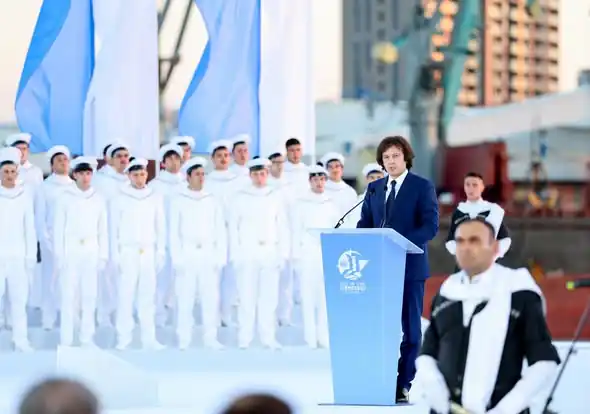 President honors Georgian Sailors at Batumi Celebration