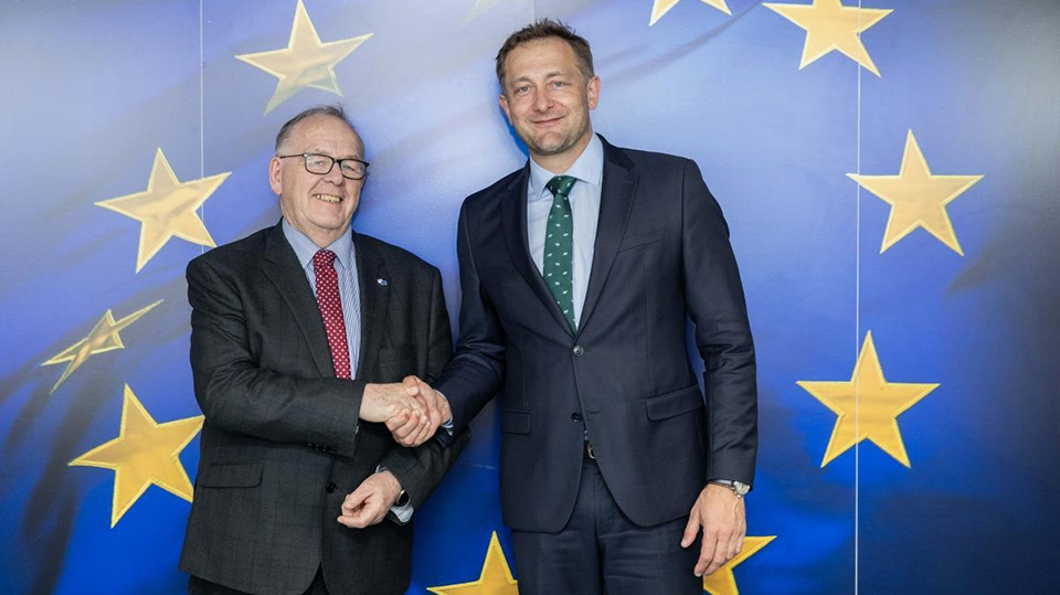 Senior Irish Official Denies allegations in EU Cronyism Scandal