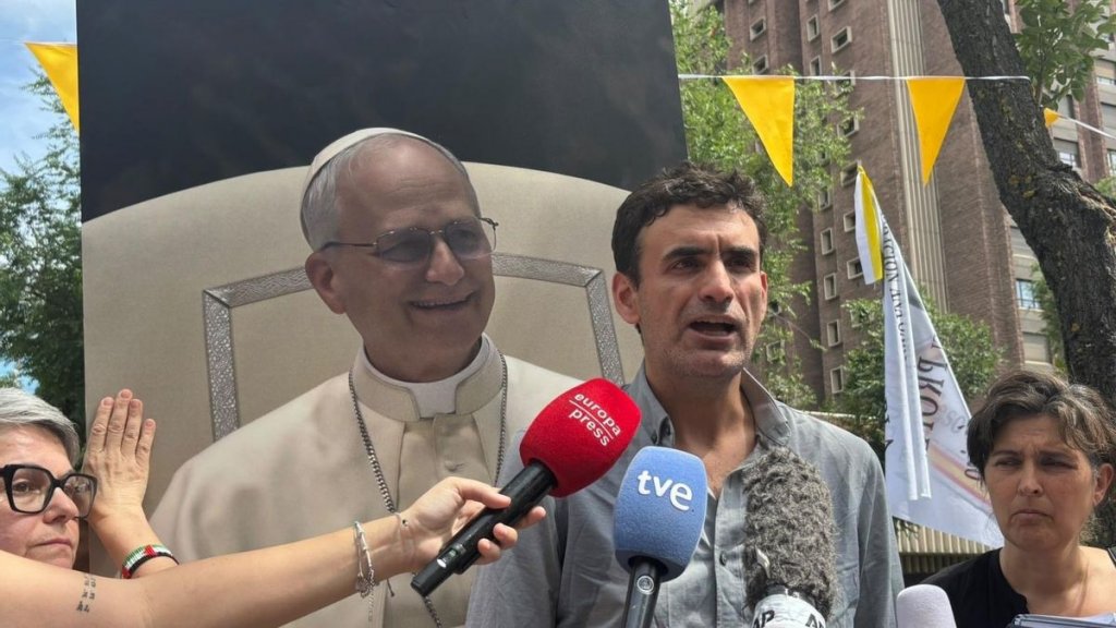 Sexual abuse survivors protest exclusion from Pope Leo meeting in Madrid