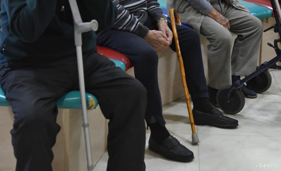 Slovakia Exposed to Higher Default Risk Due to Aging Population
