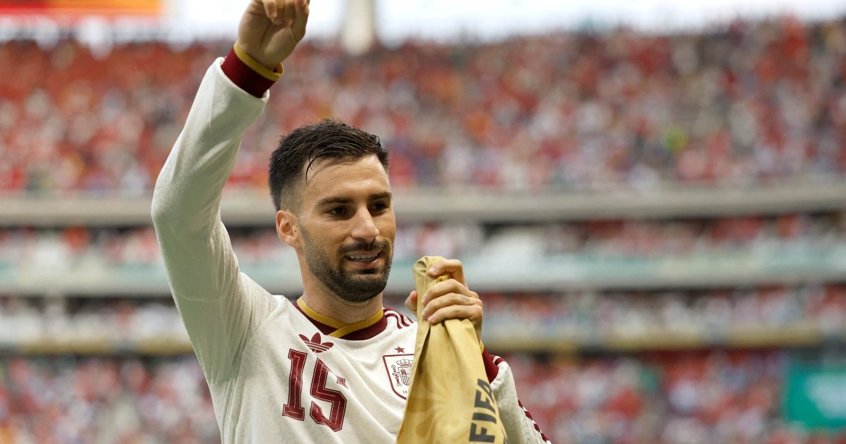 Spain beat Uruguay 1-0 to clinch World Cup Group H top spot | Sport News